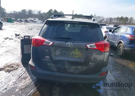 2015 Toyota Rav4 Xle from USA, damaged, VIN JTMRFREV3FD168960